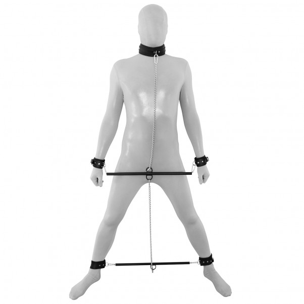 Kiotos Prisoner Spreading Bars with Chains and Leather Cuffs  4