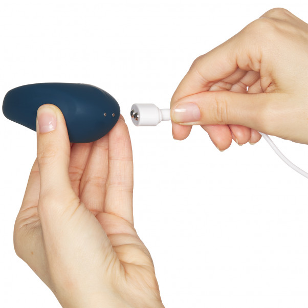 Bathmate Vibe Strength Cock Ring product held in hand 51